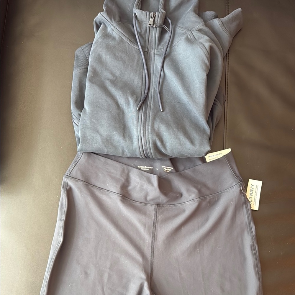 Old navy navy set sweater and active pants